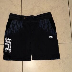 UFC Venum Black cotton shorts - Size XL